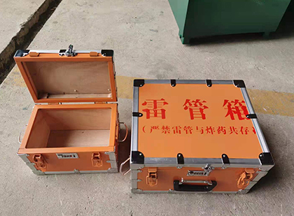沈丘不同材质的雷管箱性能上有什么区别？